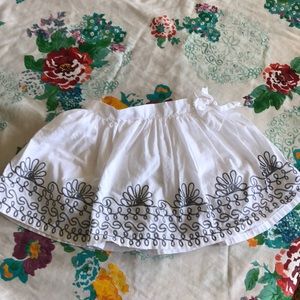 Genuine Kids from Oshkosh white 4T skirt
